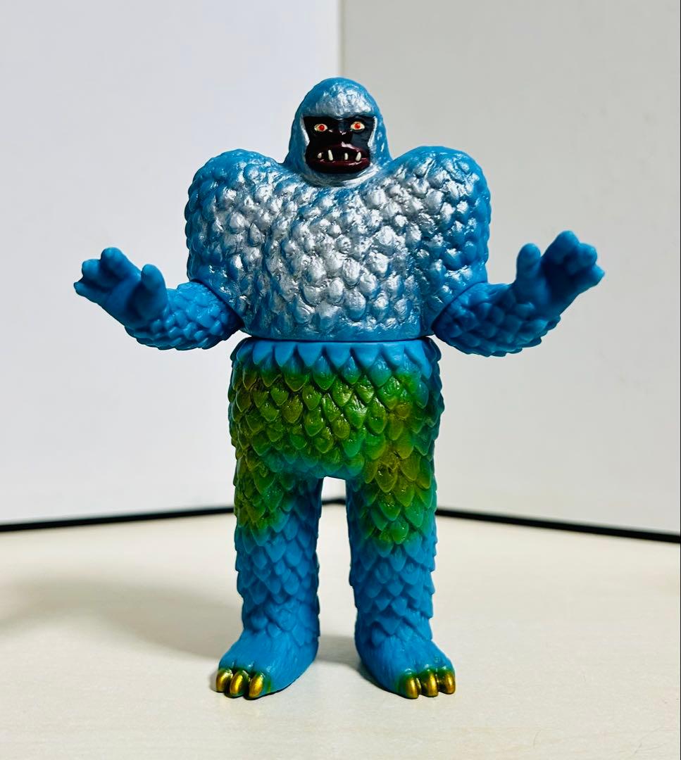 カイジュウカラーズ　ソフビ　kaiju colors キングジョー　ガヴァドン