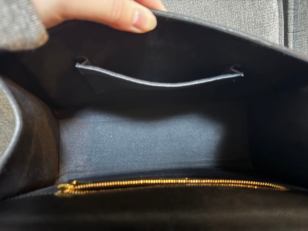 カルボッティ⭐︎ブラックレザーハンドバッグ