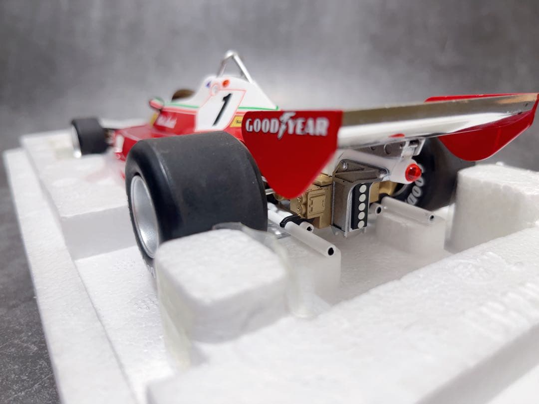 1/18 Mattel Elite フェラーリ 312T2 N.ラウダ