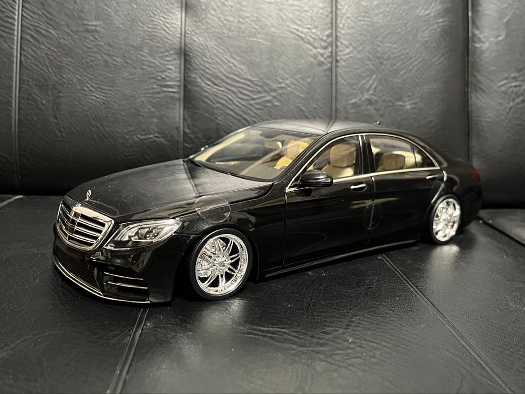 メルセデスベンツ　Sクラス　1/18