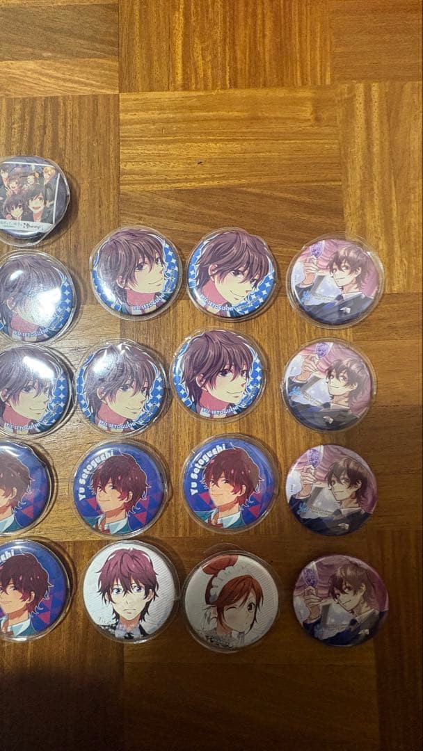 瀬戸口優と榎本夏樹の缶バッジ 30個セット