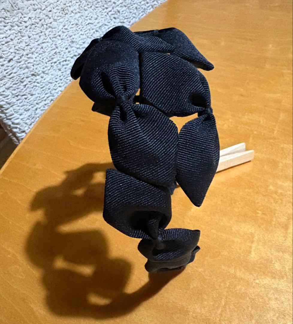 Jennifer Ouelletteブラック リボン カチューシャ