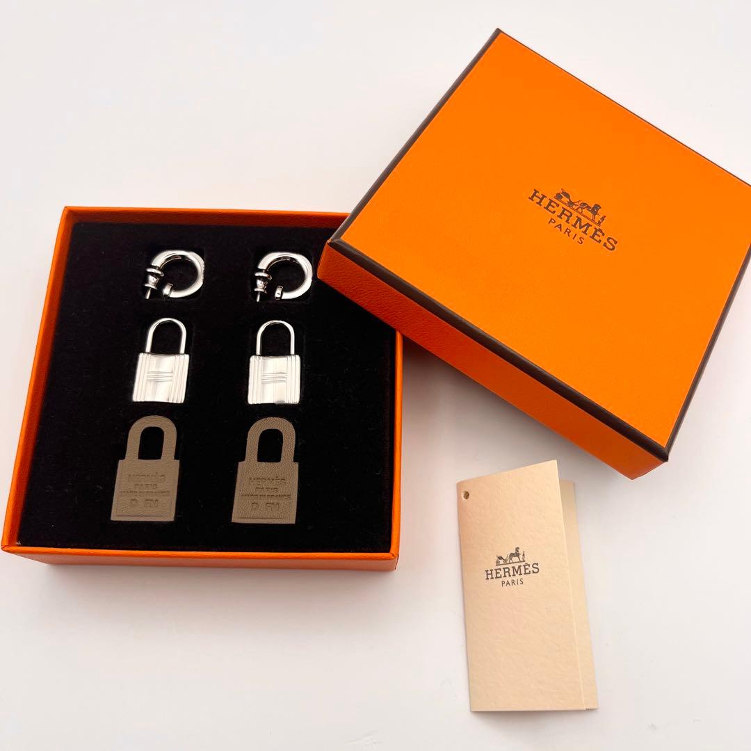 【新品未使用】エルメス オーケリー カデナ ピアス エトゥープ HERMES エルメス ピアス カデナ型 