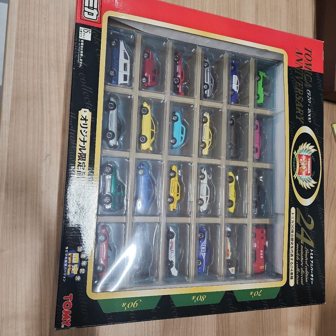 トミカ 30周年記念 ミニカーセット 24台 TOMY TOMICA トミカ 30周年記念 アニバーサリー24 24台セット TOMY