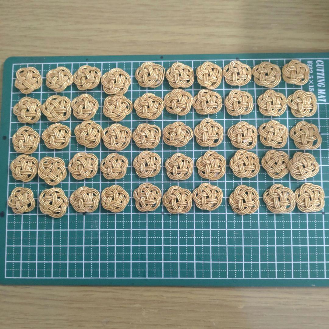 水引パーツ　梅結び　ゴールド300個　シルバー200個