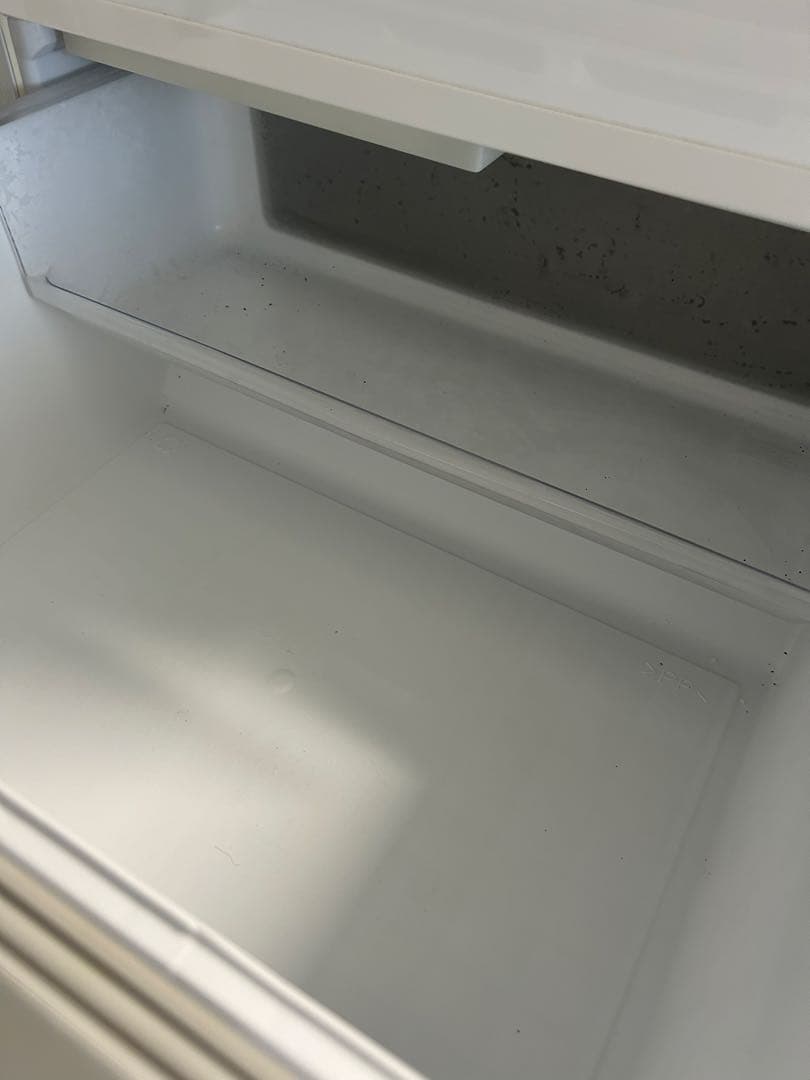 女性一人暮らしで利用 三菱冷蔵庫2016年製 335L 3ドア白