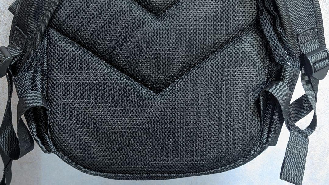 JML バイオリンケース　シェル構造バックパック型　マットピンクカラー