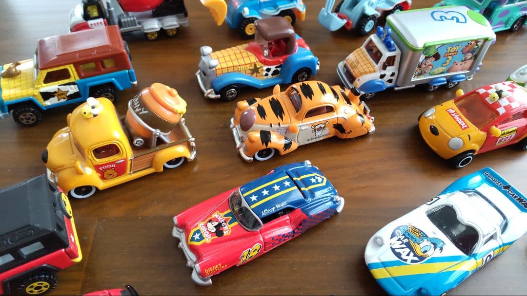 トミカ　ディズニーリゾート キャラクター　ミニカーシリーズ　34台セット
