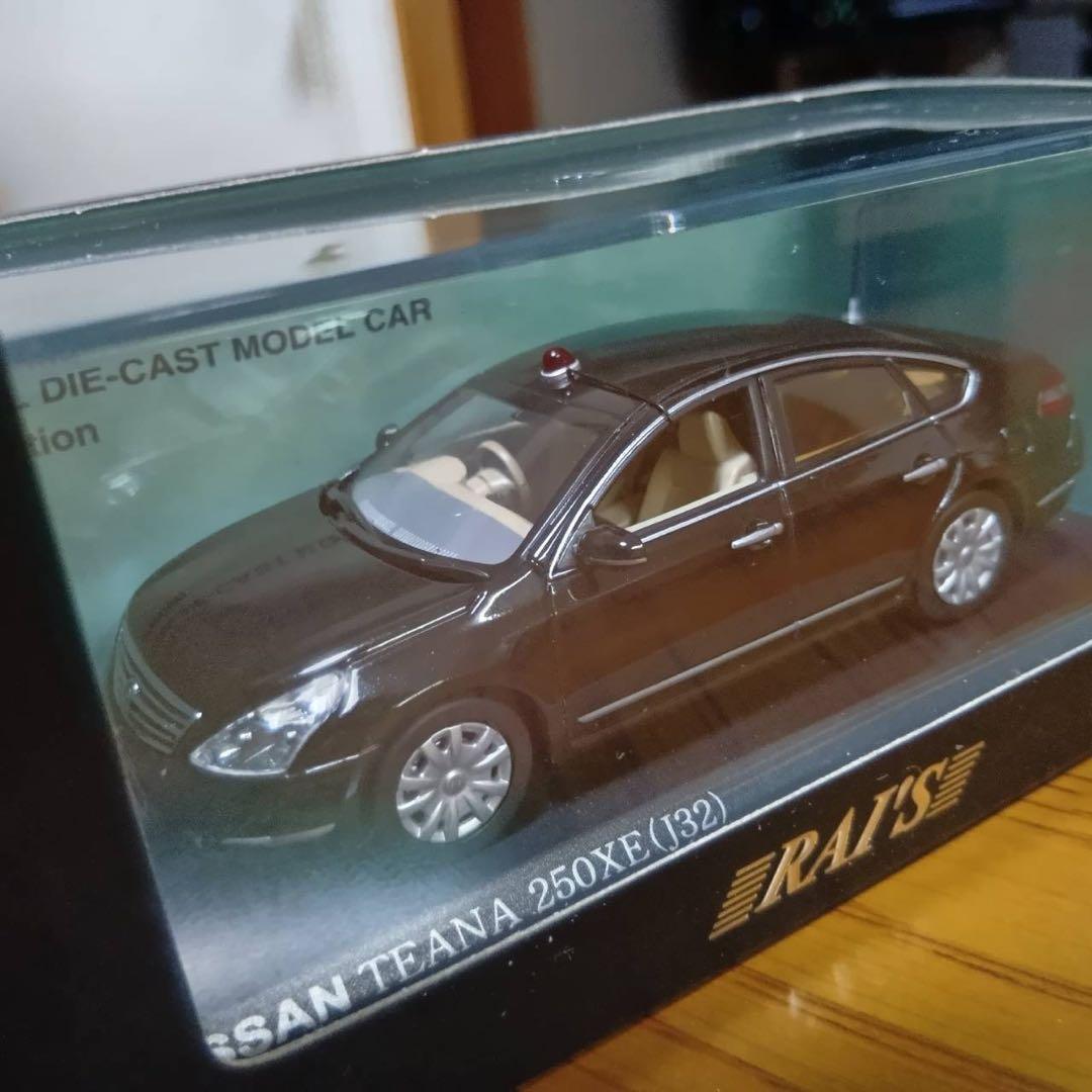 【4台セット】レイズ　ティアナ　ポリスカー　パトカー　1/43