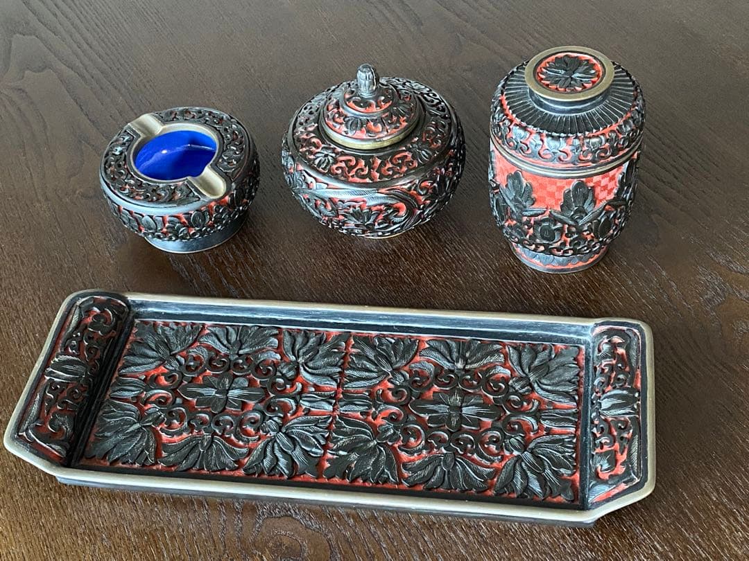 未使用　中国古玩　中国工芸美術品茶器茶道具　堆黒彫漆セット トレー付き