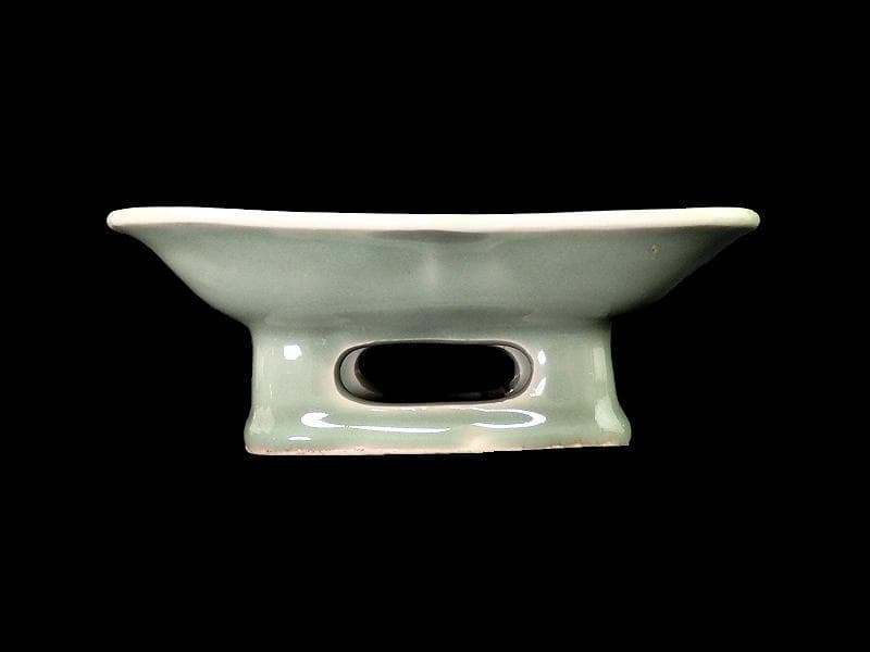 三田青磁　桐に鳳凰の図　台付き四方皿　菓子皿　D874AS-CSo