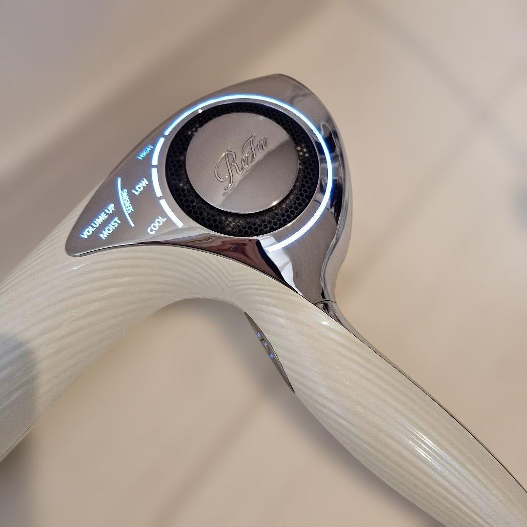 箱付きReFa ビューテックドライヤー　取扱説明書付き