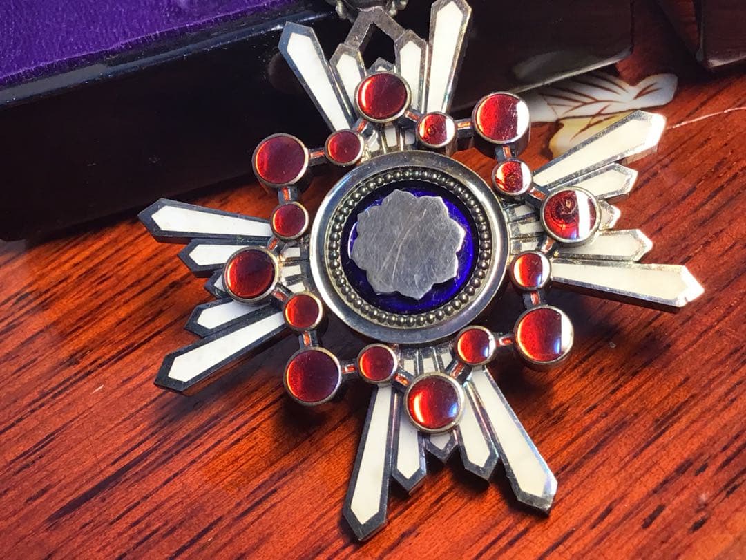 勲四等瑞宝章 勲五等瑞宝章 2点まとめて 勲章　記章 徽章 旧日本軍 元箱付き