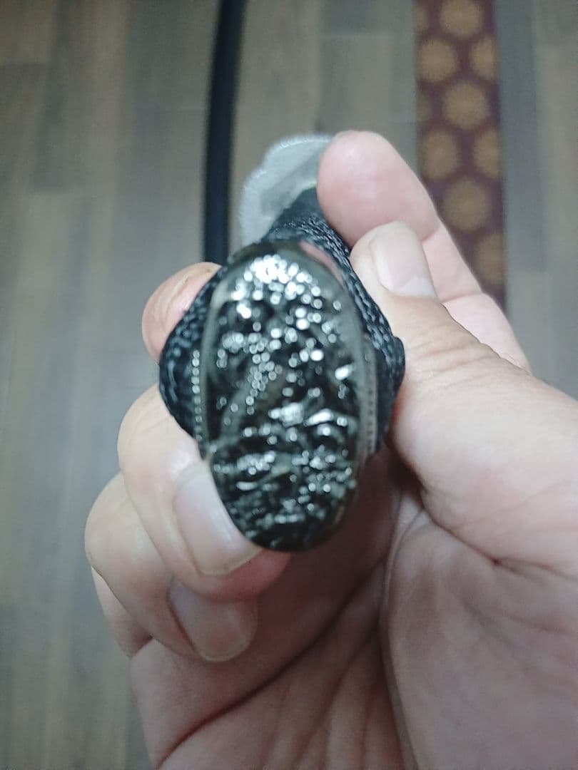 ◉菊花紋章刀袋付き・黒鋼製湾曲刀 (樋入り)　期間限定販売