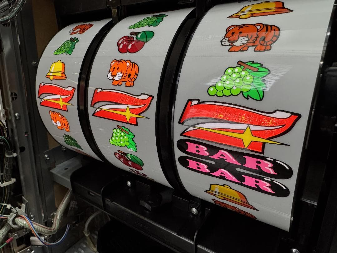 ご自宅まで送料無料‼️】マイジャグラー4 北電子 5号機