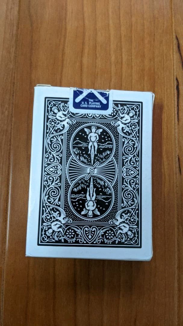 非売品】Original Fake 注文 トランプ カウズ KAWS バイスクル KAWS