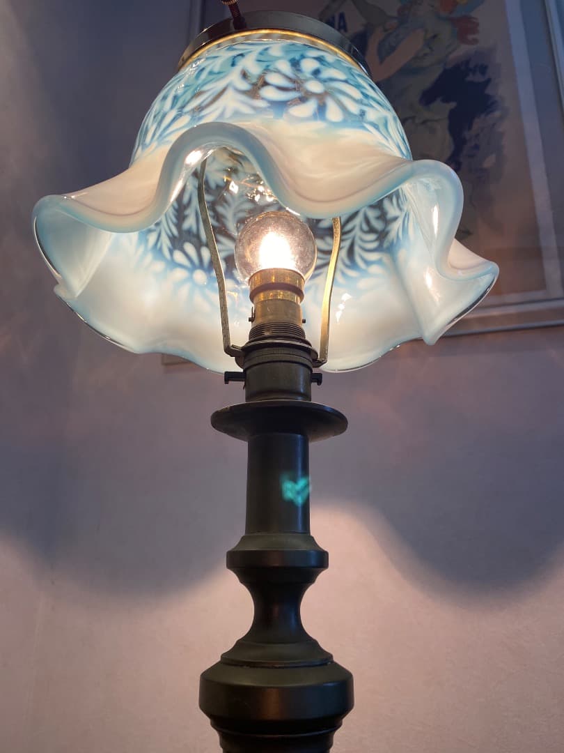 OLD FENTON レア ブルー オパールセント 少し大きなガラスシェード