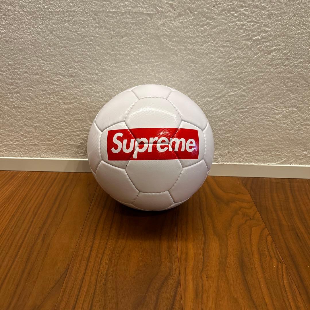 Supreme / Umbro Soccer Ball