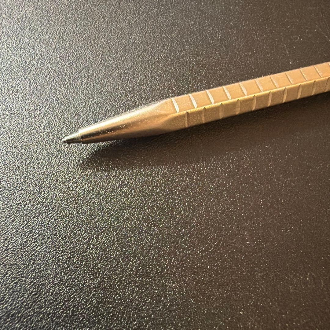 CARAN D'ACHE エクリドールアベニュー