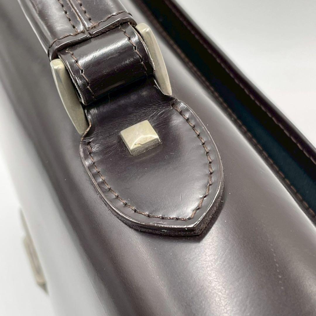 良品　ボス　ビジネスバッグ　レザー　鍵金具　通勤　保存袋付　ブラック