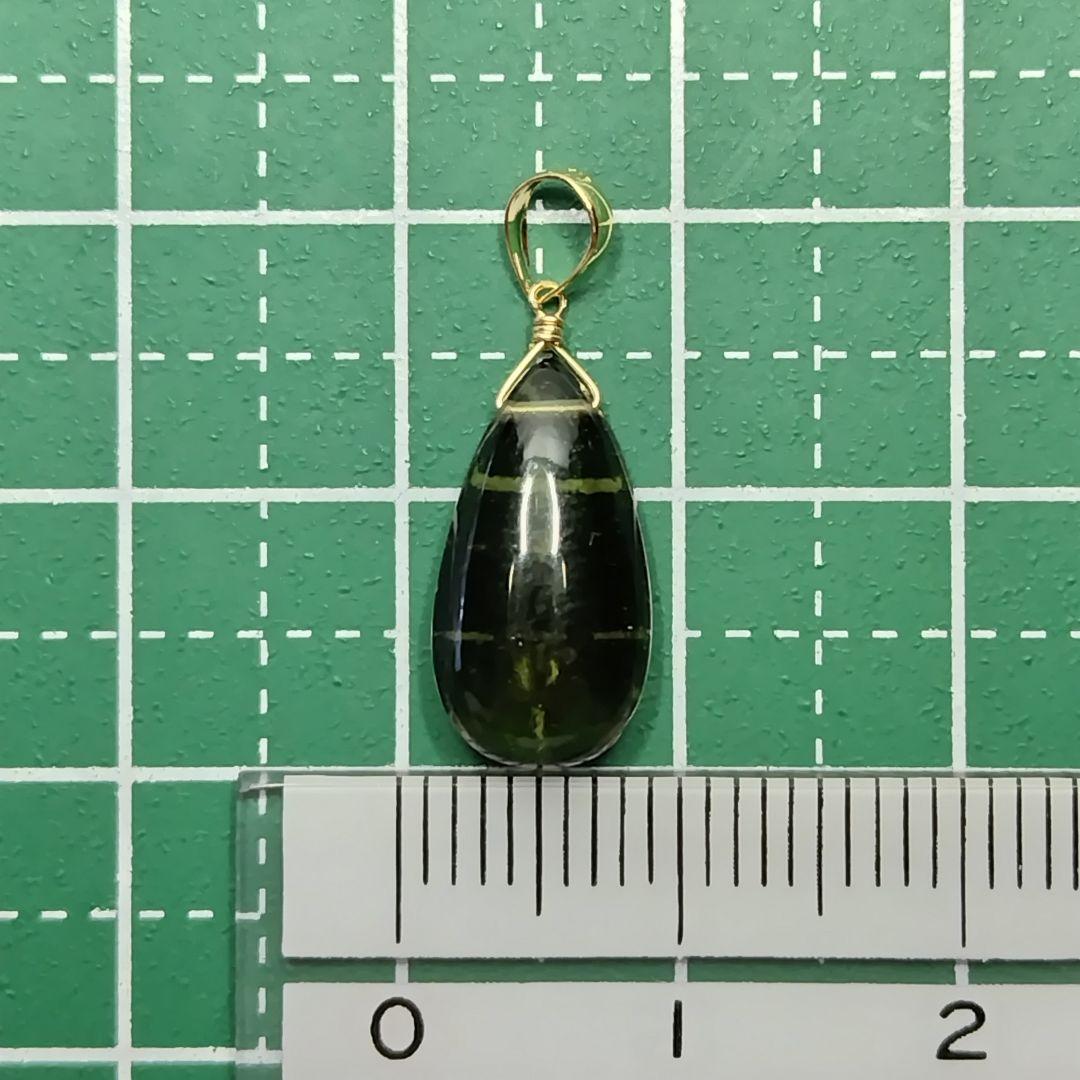 No.1193【K18】大粒 大変希少 宝石質 モルダバイト 平ドロップ トップ