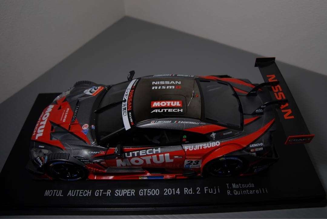 エブロ スーパーGT モチュール オーテック GTR 1/18 ミニカー 赤