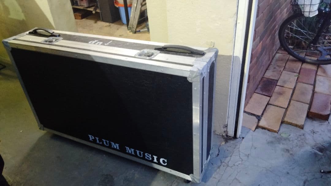 ヤマハGF24/12　特注ハードケース入り。