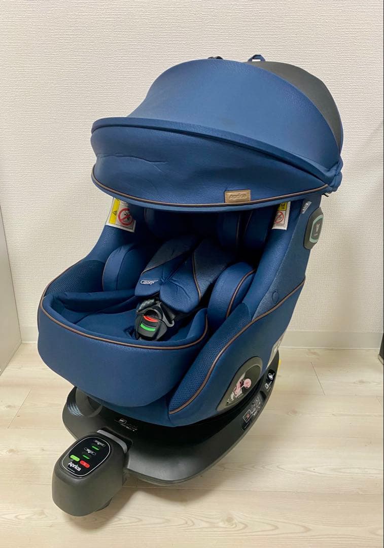 [Sランク美品]Aprica クルリラビッテプロテクト チャイルドシートR129