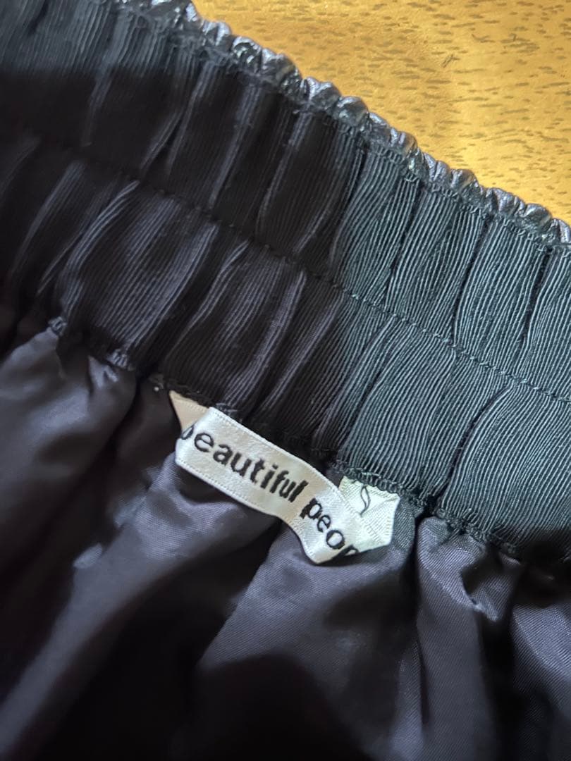 beautiful people レザーフレアースカート