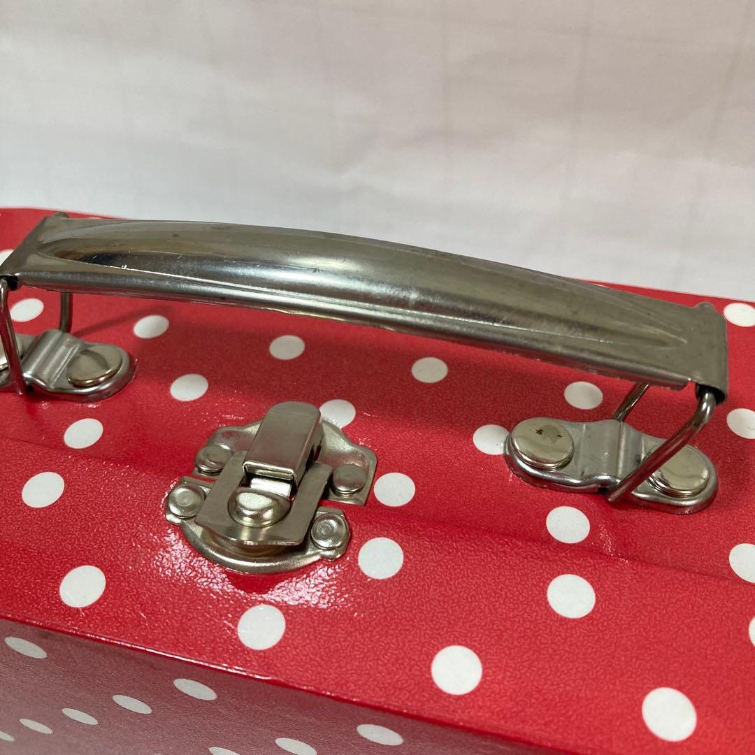 ハローキティ 赤ずきん ぬいぐるみ マスコット ケース付き