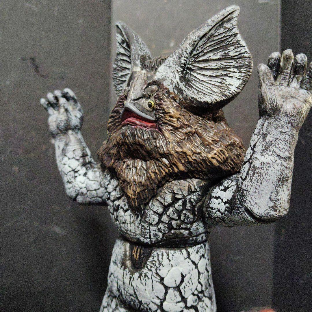 ウルトラ怪獣旧型絶版ソフビイカルス.メトロン星人（Ｎo2693ni2644th）