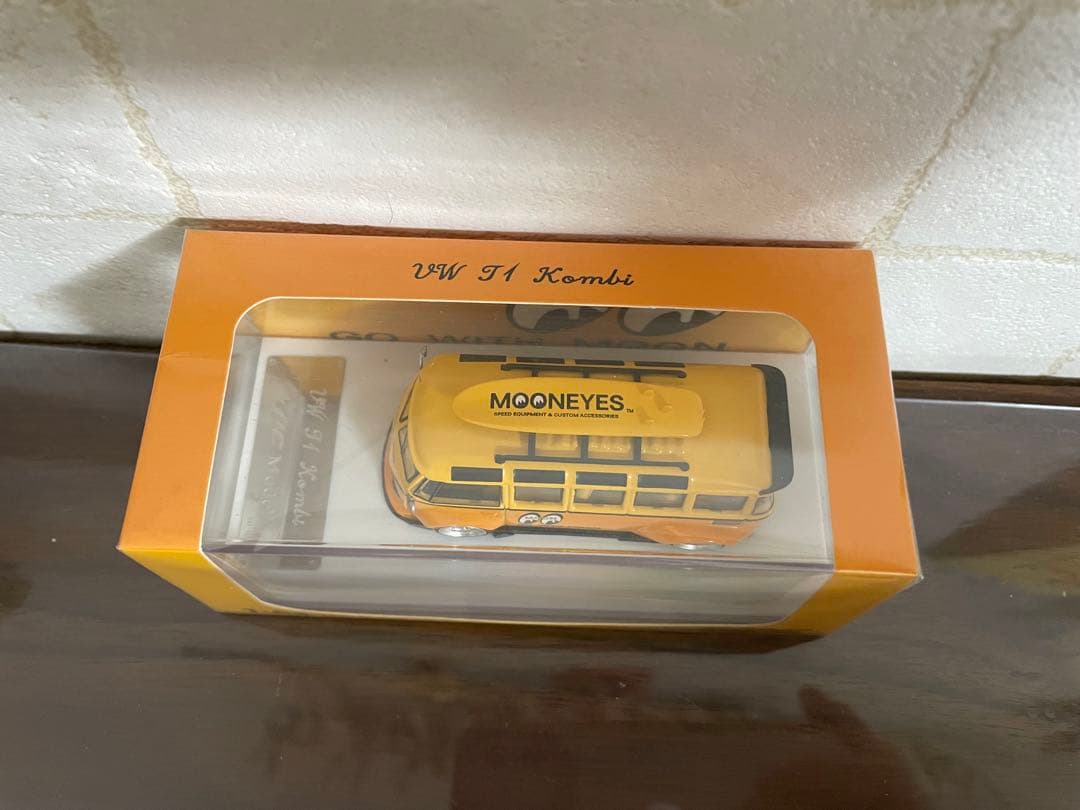 TPC フォルクスワーゲン 1/64 VW T1 kombi mooneyes TPC 1:64