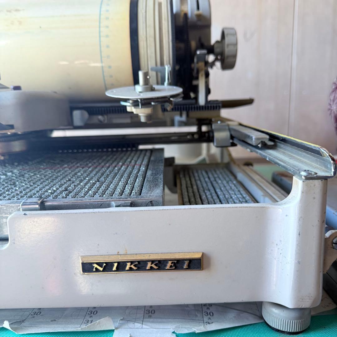 2240様感謝‼️希少‼️可動‼️日経　和文タイプライターとスペア文字『新撰組』三箱