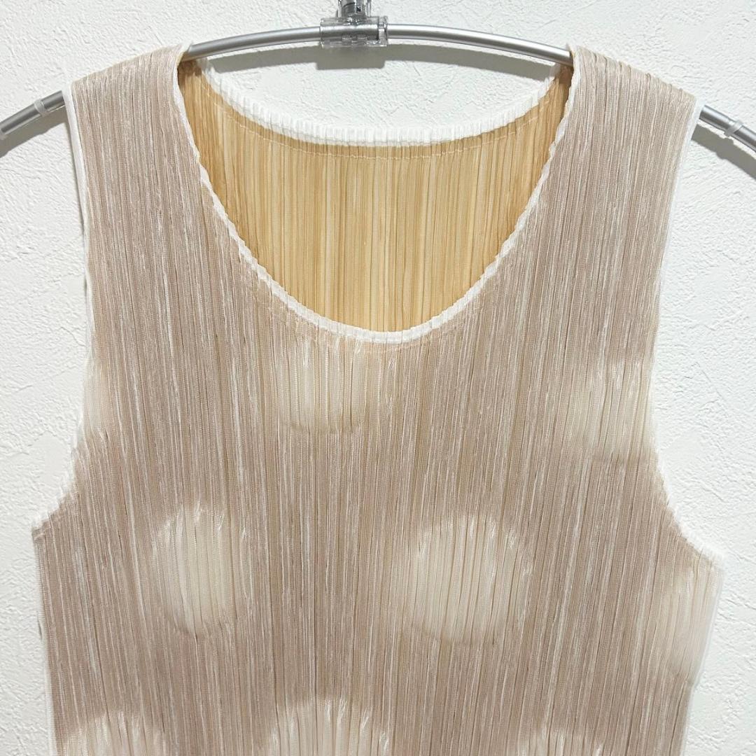 プリーツプリーズ イッセイミヤケ ノースリーブ 水玉 ベージュ size3