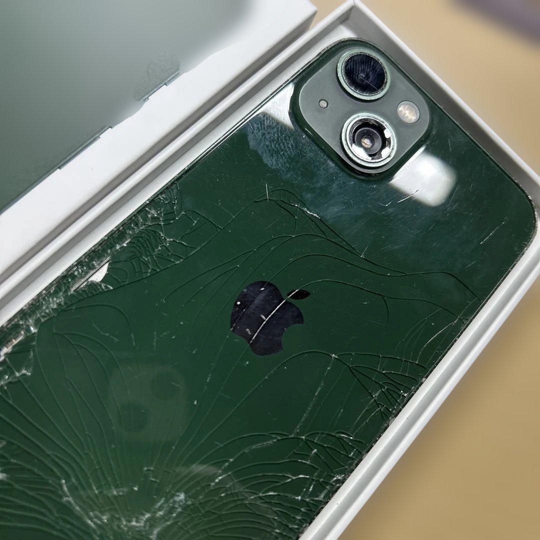 iPhone13 128GB SIMフリー バッテリー最大容量78% 割れあり