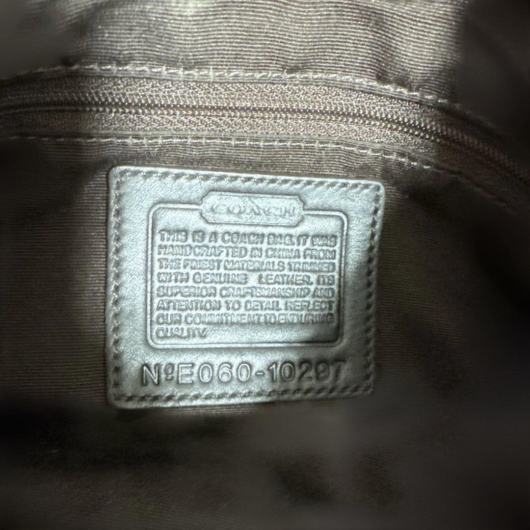 COACH コーチ シグネチャー ハーフムーン ソーホー　ワンショルダーバッグ