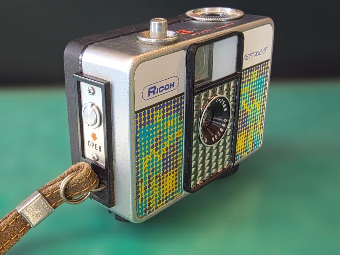 リコー オートハーフ E 「ファンタジー」 希少品