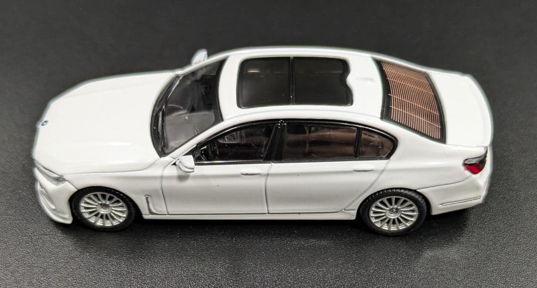 ミニカー MINI GT BMW Alpina B7 xDrive Alpine Whit