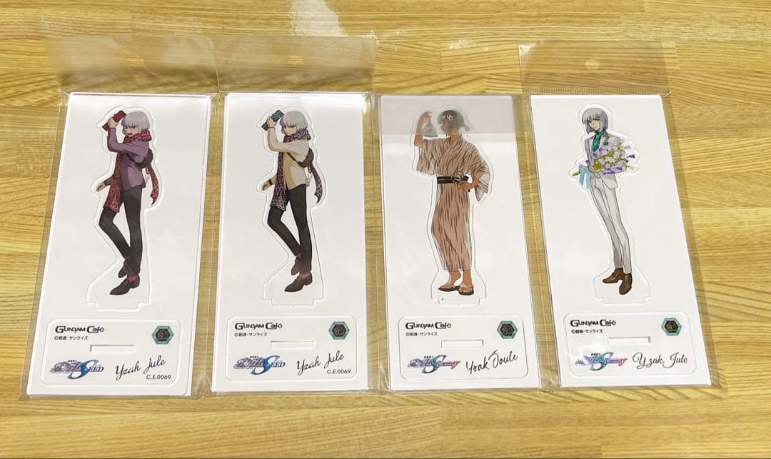 ガンダムカフェ SEED DESTINY イザーク アクスタセット ガンダムSEED イザーク アクスタセット - メルカリ