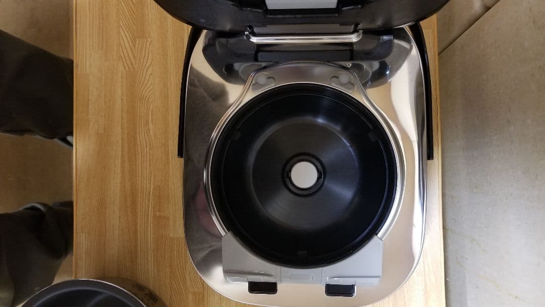 ☆2023年製☆美品☆パナソニック圧力IH炊飯器 バックライト液晶