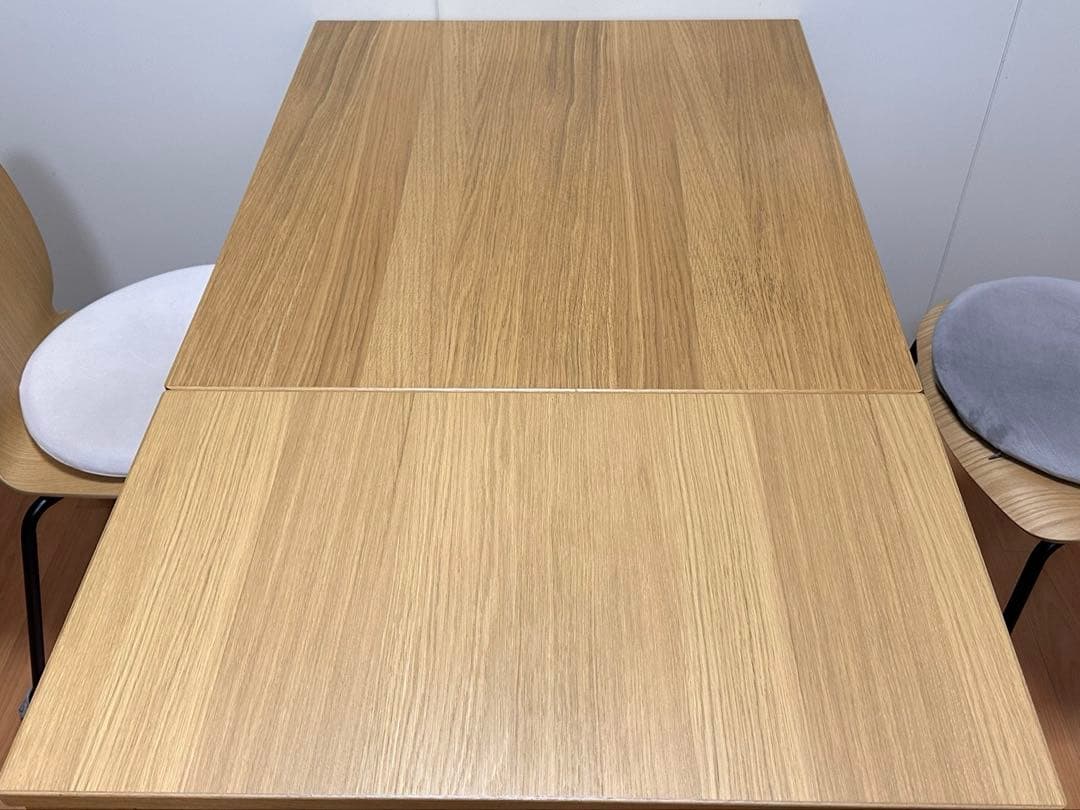 EKEDALEN エーケダーレン　IKEA 伸張式テーブル