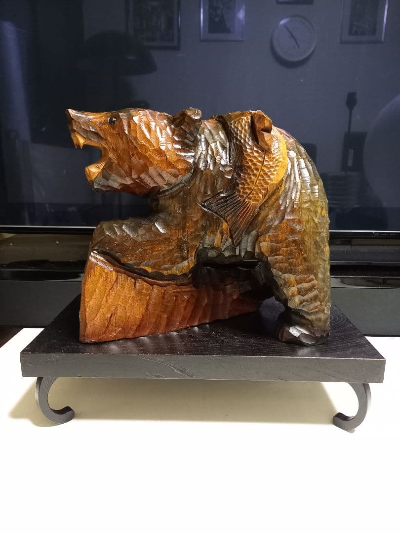 北海道　農民　民芸　大型　木彫り　硝子目　鮭背負い熊　台座　付属 木彫り熊 鮭咥え熊 台座付き 北海道 北海道 農民 民芸 大型 木彫り 硝子目