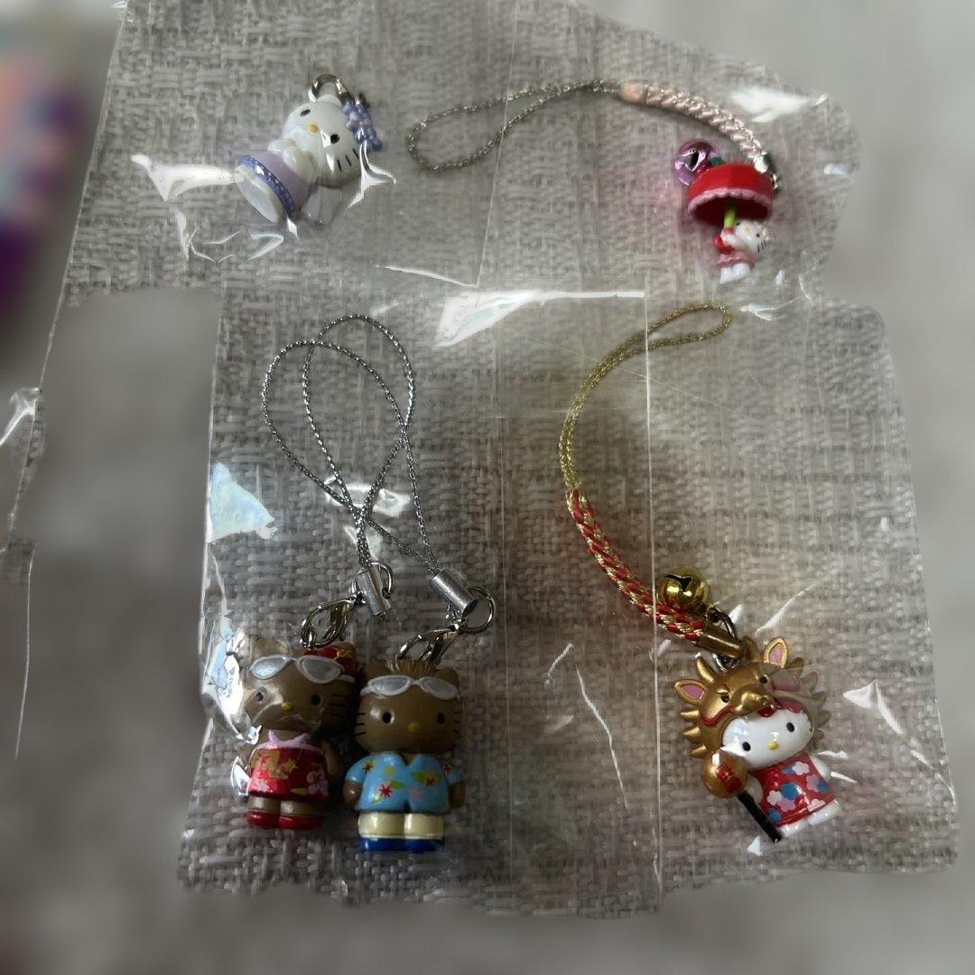 ご当地キティちゃん　【選りすぐり90個】