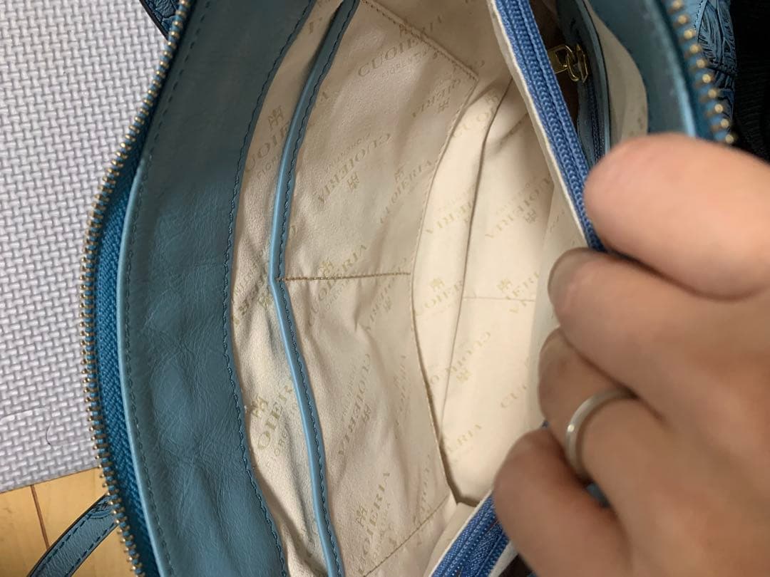 もち CUOIERIA FIORENTINA レザー　ショルダーバッグ