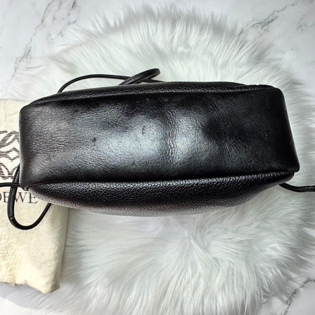ロエベ loewe アナグラム　レザー　ショルダーバッグ　ブラック　黒