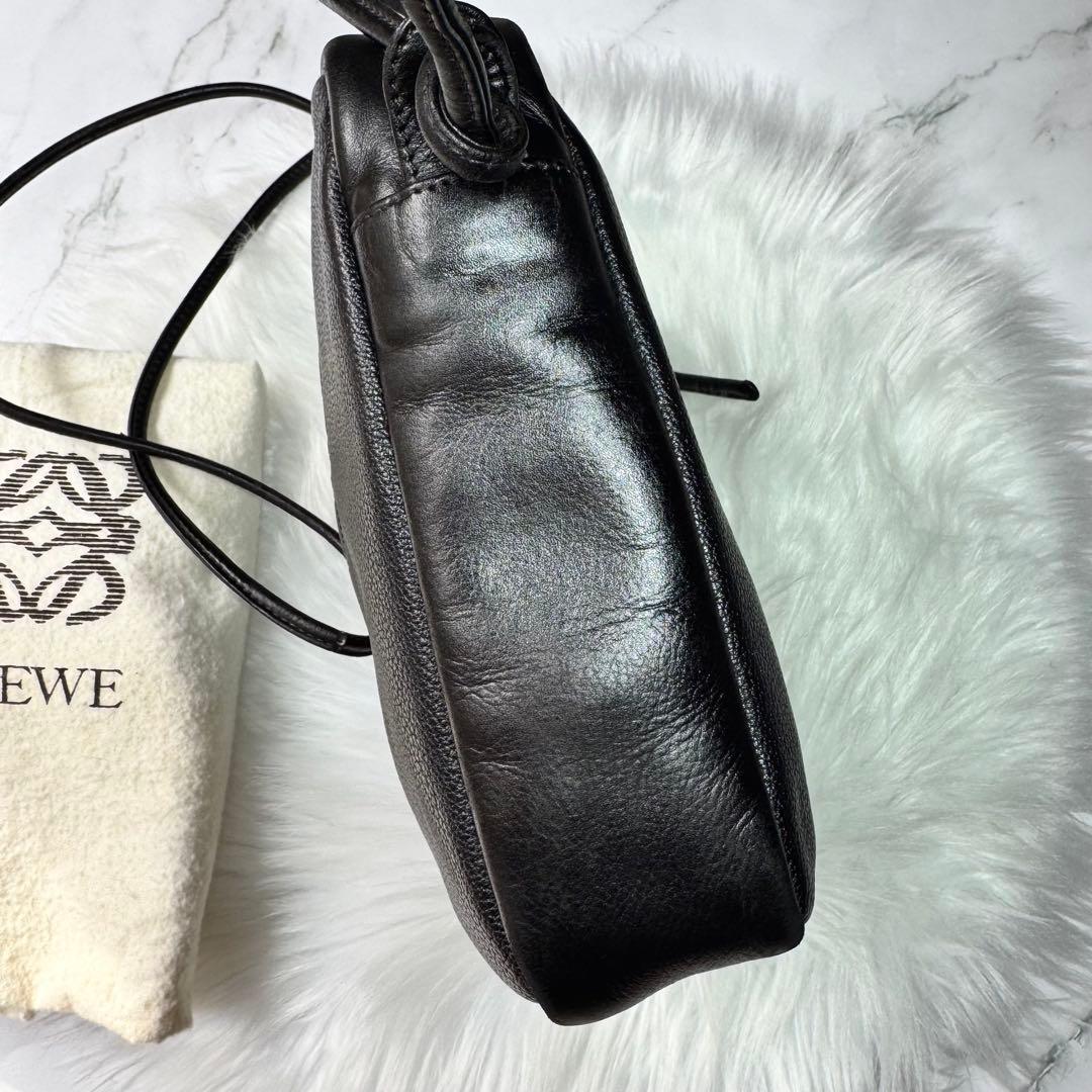 ロエベ loewe アナグラム　レザー　ショルダーバッグ　ブラック　黒