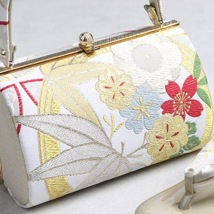 【新品】振袖用 草履バッグセット　古典柄　03493
