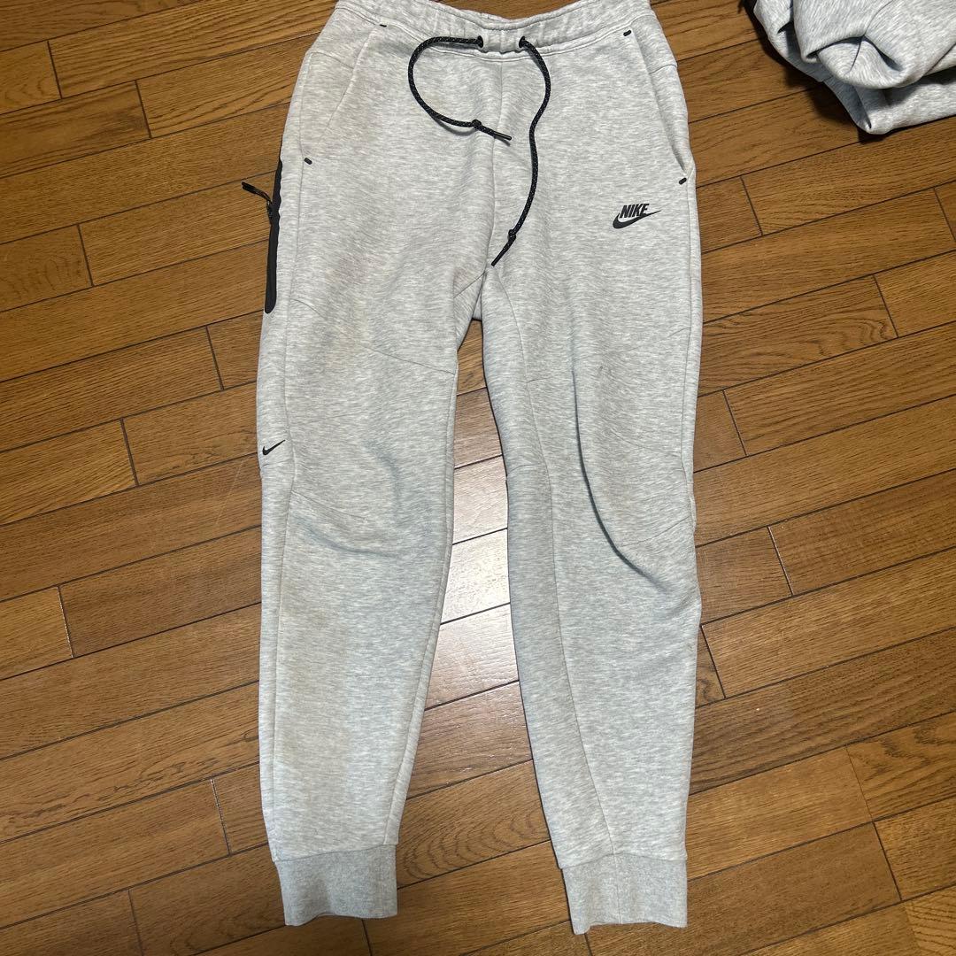 NIKEテックフリースセットアップ