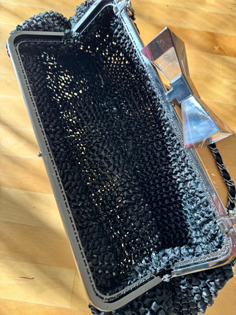 アンテプリマ　ワイヤー✖️サテンクラッチショルダー2wayバック