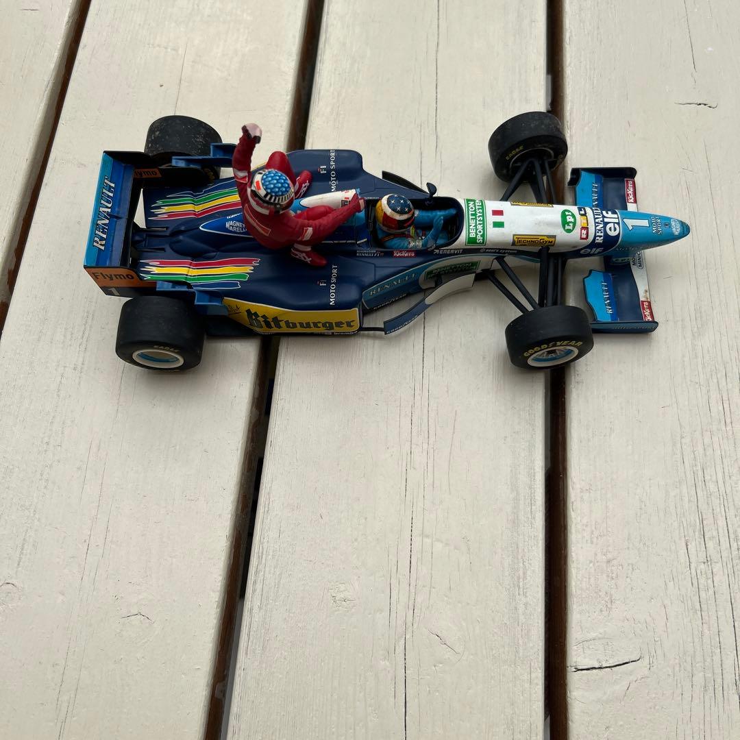 ミハエルシューマッハライドオンアレジ1／18